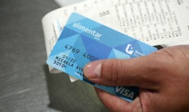 TARJETA ALIMENTAR : DETUVIERON A SEIS FUNCIONARIOS POR  DESVIAR 2 MILLONES DE PESOS A SUS CUENTAS.