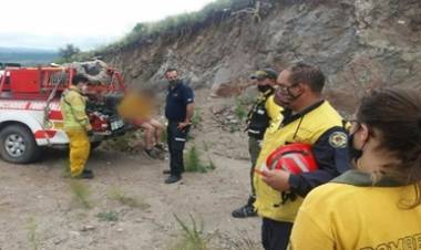 VILLA GIARDINO, CÓRDOBA : ESTUVO 21 HORAS PERDIDO EN MEDIO DE LAS SIERRAS.