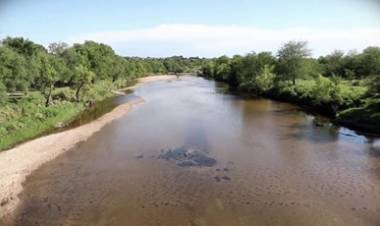 CÓRDOBA : UN PUEBLITO CON PILETAS NATURALES Y MENOS DE 100 HABITANTES.