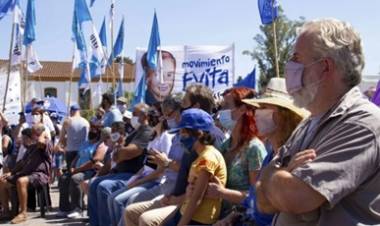 EL MOVIMIENTO EVITA Y OTRAS ORGANIZACIONES SUSPENDEN LA MARCHA PREVISTA PARA LA TARDE. A PEDIDO DEL PRESIDENTE.