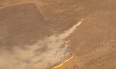 VÍDEO - FUEGO OTRA VEZ : INCENDIOS EN EL NORTE CORDOBÉS. MIRA COMO TRABAJAN LOS AVIONES HIDRANTES.