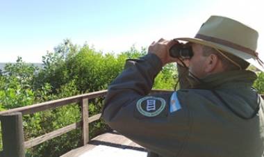 09 DE OCTUBRE : DÍA DE LOS Y LAS GUARDAPARQUES : GUARDIANES DE LA BIODIVERSIDAD.