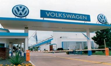 VOLKSWAGEN FRENA 50 DÍAS PRODUCCIÓN EN CÓRDOBA.