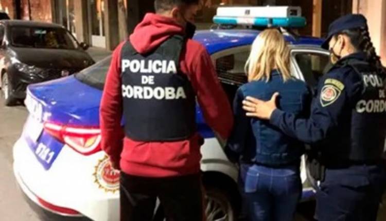  INVESTIGAN LA POSIBLE VENTA DE UNA BEBA : UNA ABOGADA Y DOS PAREJAS, DETENIDAS.