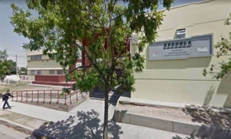 CÓRDOBA : LE PEGÓ UNA TROMPADA A LA DIRECTORA DEL COLEGIO PORQUE SU HIJA NO ESTABA EN EL CUADRO DE HONOR.