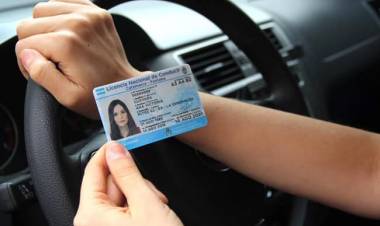 PARA OBTENER LICENCIA DE CONDUCIR SE DEBERÁ COMPLETAR UN CURSO DE GÉNERO.