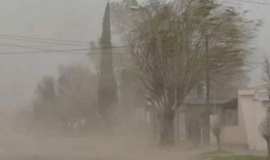 ALERTA AMARILLO POR FUERTES VIENTOS INCLUYE A CÓRDOBA, EN LA JORNADA DEL MARTES 31 DE AGOSTO.