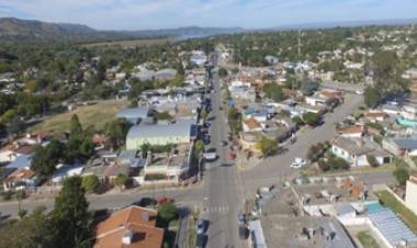 CÓRDOBA - INSÓLITO : ROBARON UNA PILETA Y CONTRATARON UN FLETE PARA LLEVÁRSELA.