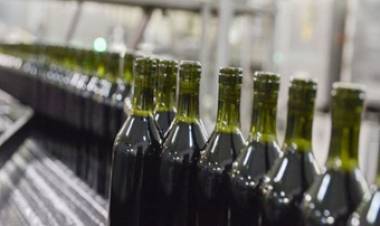  PREOCUPA EN MENDOZA EL DESABASTECIMIENTO DE BOTELLAS DE VINO.