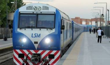 DOS NENES SALTARON A LAS VÍAS DEL TREN SAN MARTÍN PARA INTENTAR RESCATAR A SU PERRO Y MURIERON ARROLLADOS.