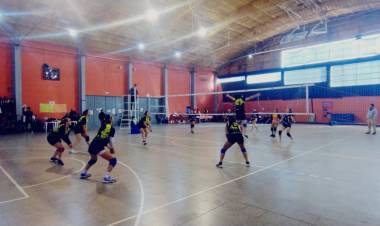 VILLA DE LAS ROSAS : ¡ASÍ SE VIVIERON LOS PLAY OFF DE VOLEY !