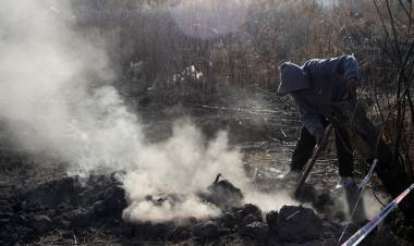 ¿INCENDIO SUBTERRÁNEO? EL EXTRAÑO FENÓMENO QUE PREOCUPA A VECINOS DE GUAYMALLÉN, MENDOZA.