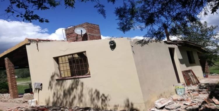 SAN JAVIER, TRASLASIERRA : SE CAYÓ EL TECHO DE UNA VIVIENDA,SOLO DAÑOS MATERIALES.