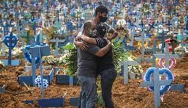 BRASIL SUPERÓ LA BARRERA DE 4.000 MUERTES EN UN DÍA POR COVID-19.