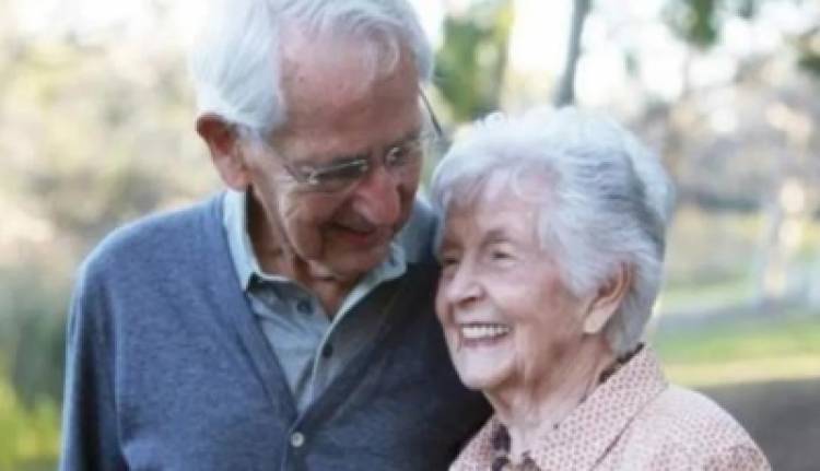DÍA DEL ALZHEIMER : ¿CUALES SON LOS SÍNTOMAS Y CÓMO PREVENIR LA ENFERMEDAD?.