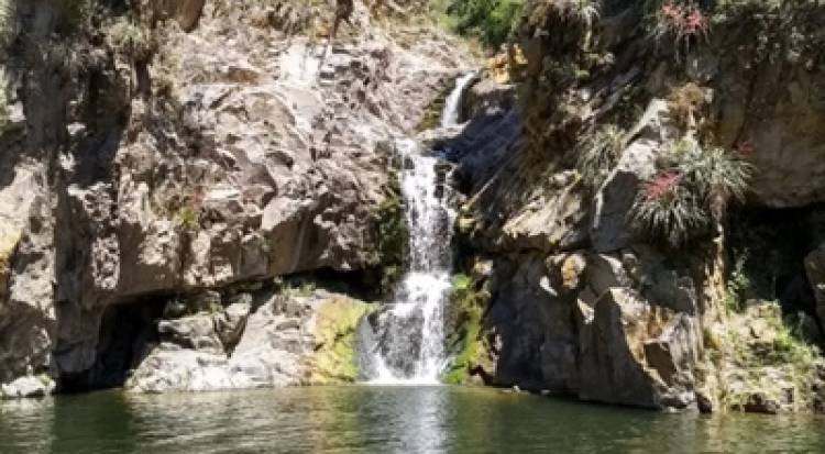 JOVEN MURIÓ TRAS CAER 20 METROS CERCA DE LA CASCADA LOS HORNILLOS.
