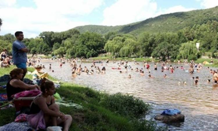 RESERVAS HOTELERAS ANTICIPAN UN MUY BUEN FIN DE SEMANA LARGO TURÍSTICO EN LAS SIERRAS DE CÓRDOBA.