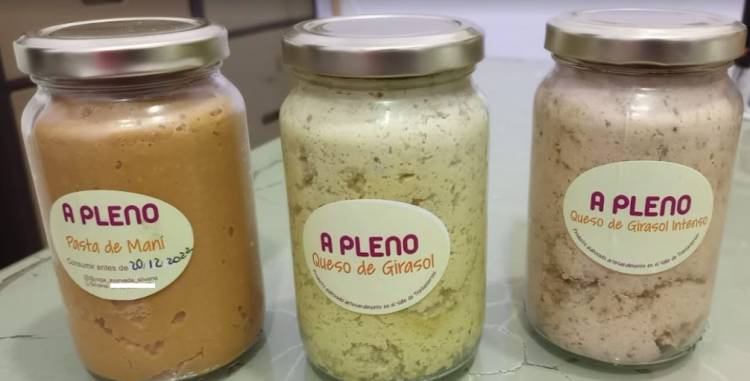 VILLA DE LAS ROSAS, TRASLASIERRA : ACLARACIÓN POR PRODUCTOS ALIMENTICIOS, SECUESTRADOS POR BROMATOLOGÍA MUNICIPAL.